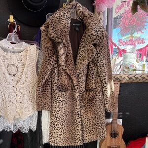 MARK EDWARDS Leopard Print Faux Fur Coat